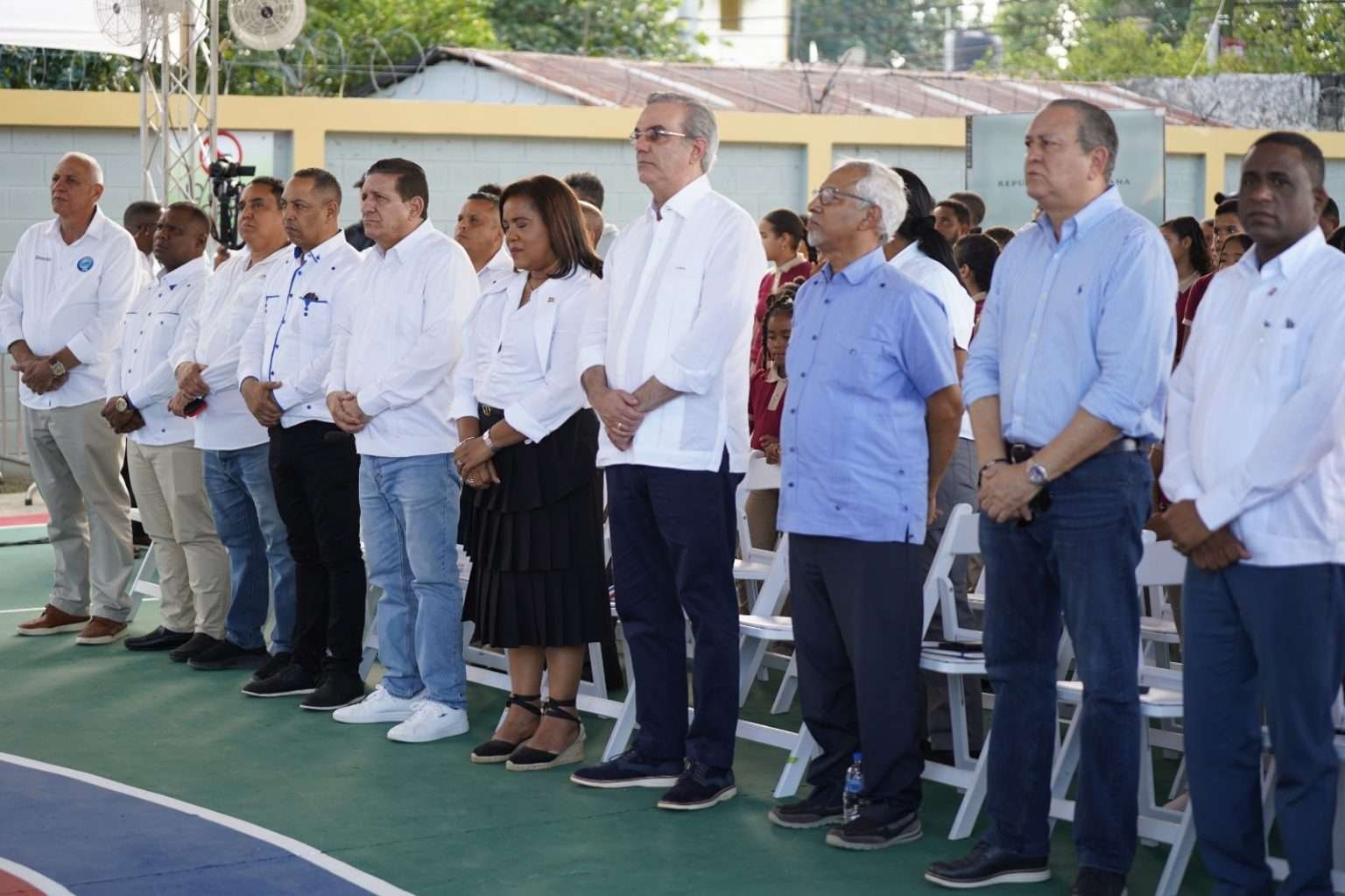 Gobierno de la República entrega un liceo en Montecristi y un centro educativo en Bonao