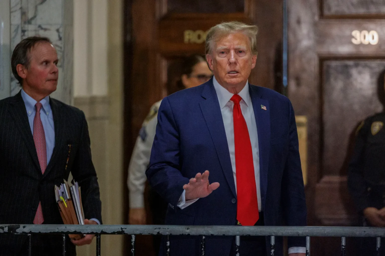 Una jueza se niega a desestimar 32 cargos contra Trump por documentos confidenciales El expresidente de Estados Unidos Donald Trump