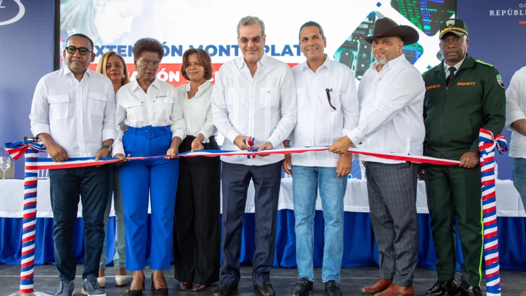 Presidente Abinader inaugura nueva extensión del ITLA en Monte Plata Presidente Abinader