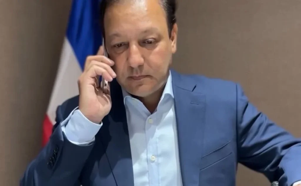 Luis Abinader recibe llamada de Abel Martínez reconociendo su triunfo electoral Abel Martínez