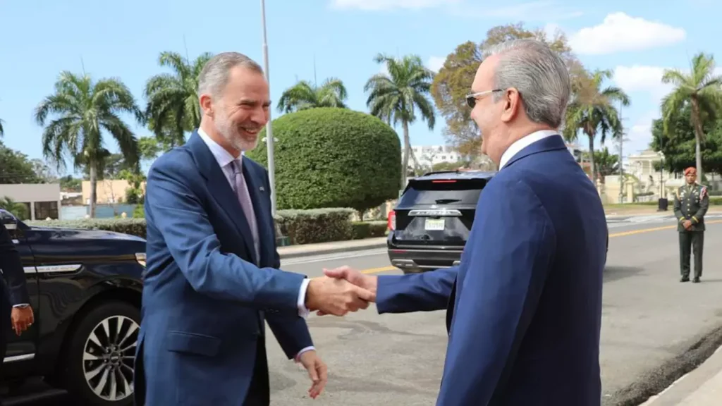 Presidente de España felicita a Luis Abinader por su triunfo electoral Pedro Sánchez y Luis Abinader