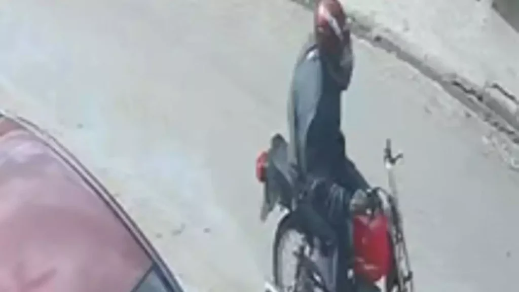 Encapuchado dispara contra grupo personas y deja varios heridos en el Batey San Luis Encapuchado