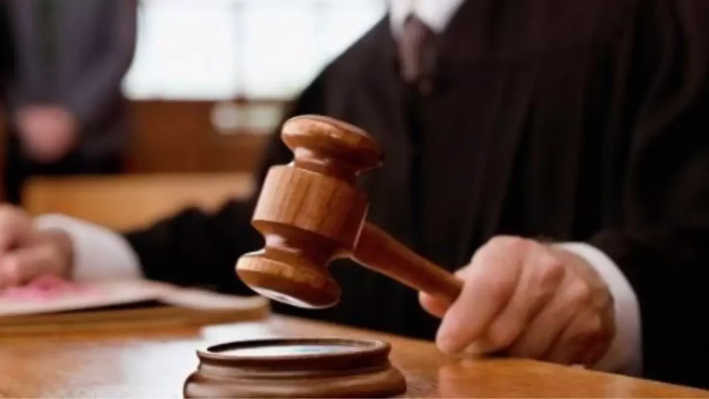 Tribunal condena a 10 años de prisión a hombre por asalto en San Cristóbal 20 años de prisión a hombre violó sexualmente niño de siete años