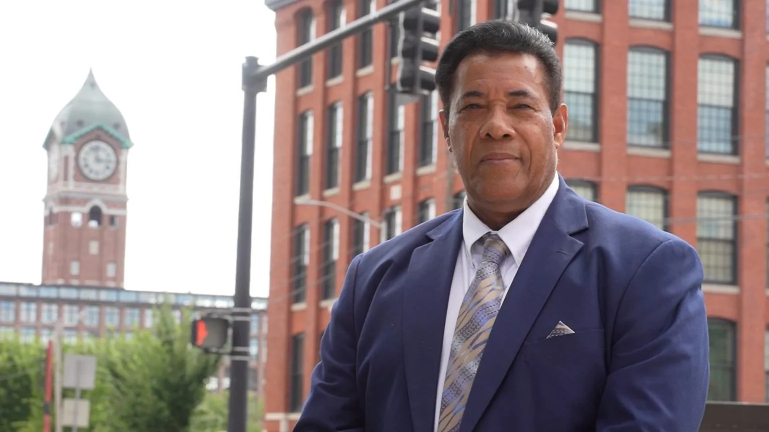 Político dominicano en Lawrence apoya renuncia de Biden Marcos Devers