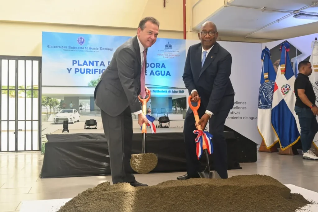 UASD y Ministerio de Industria, Comercio y MIPYMES inician trabajos para construcción de planta purificadora y envasadora de agua universitaria UASD