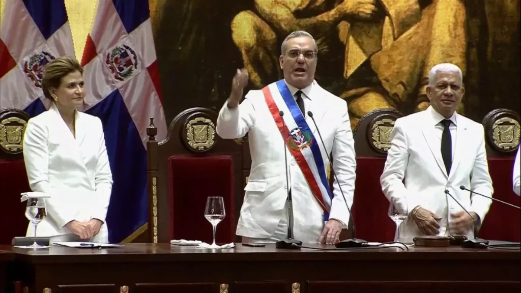 Presidente Luis Abinader destaca expansión de la cobertura de seguro de salud