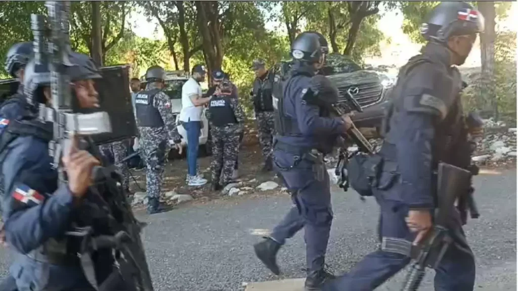 Policía Nacional rescata a coronel secuestrado en cárcel de Azua Policía Nacional