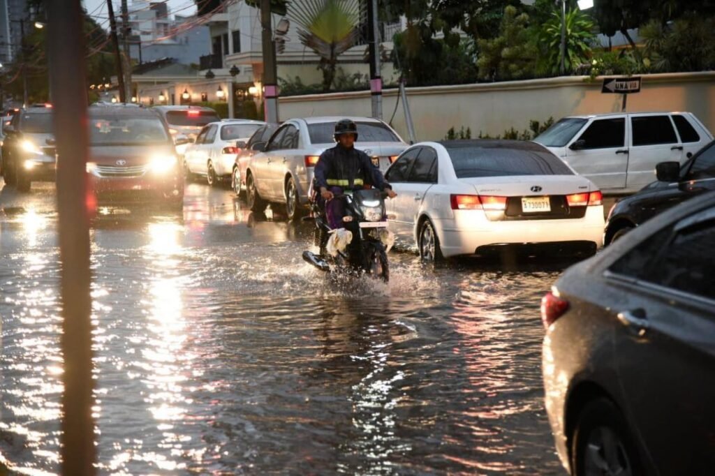 Lluvias y tormentas eléctricas en varias provincias este martes Lluvias y tormentas eléctricas en varias provincias este martes