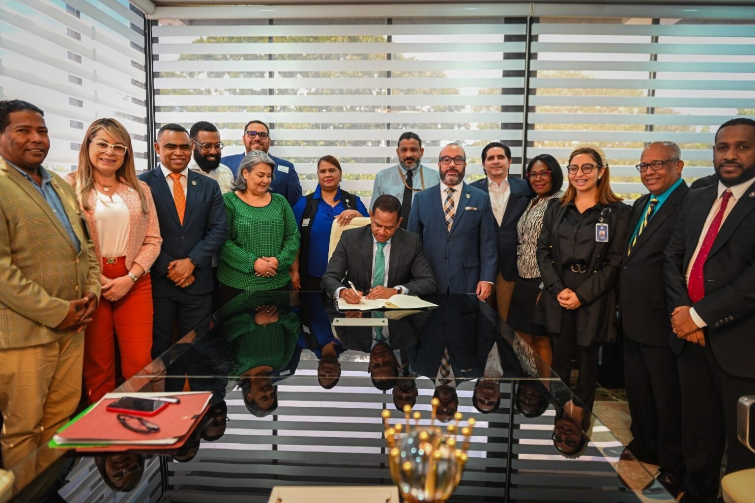 Superintendencia de Seguros implementa sistema para fortalecer la ética y transparencia