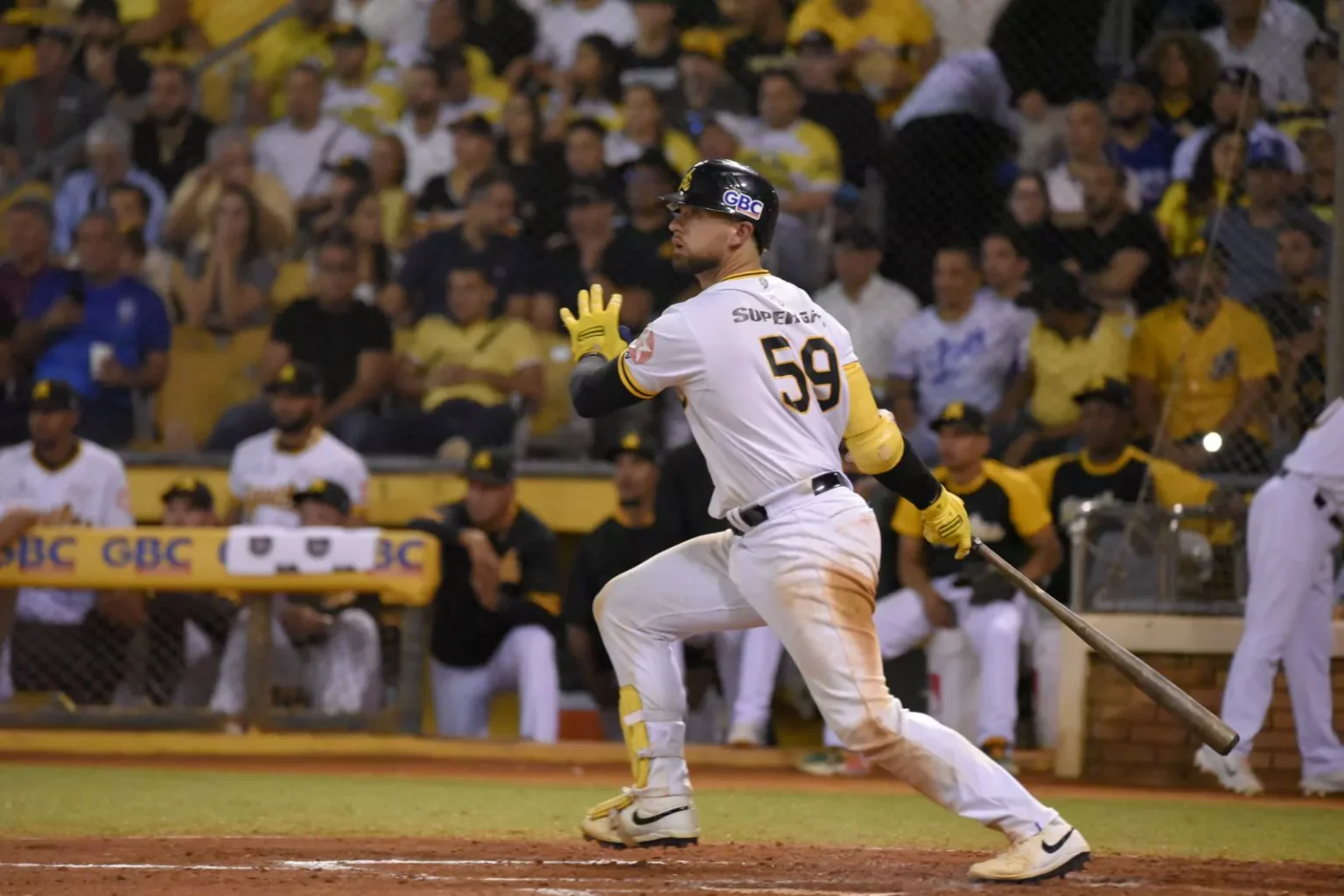 Las Águilas Cibaeñas derrotan a los Tigres del Licey 6-3 con gran lanzamiento de Braulio Torres-Pérez Águilas Cibaeñas