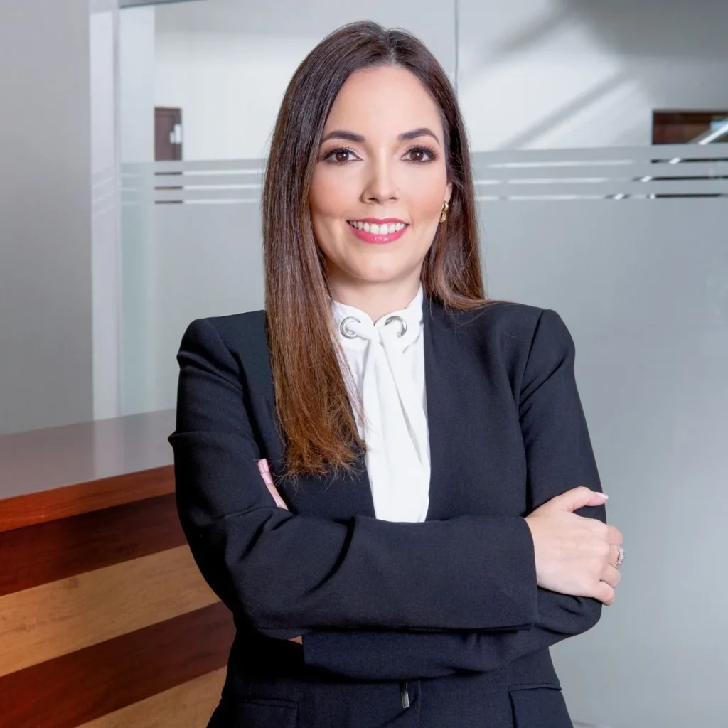 ¿Quién es Hirayda Fernández Guzmán, Miembro Titular del Pleno de la JCE 2024-2028? Hirayda Fernández Guzmán