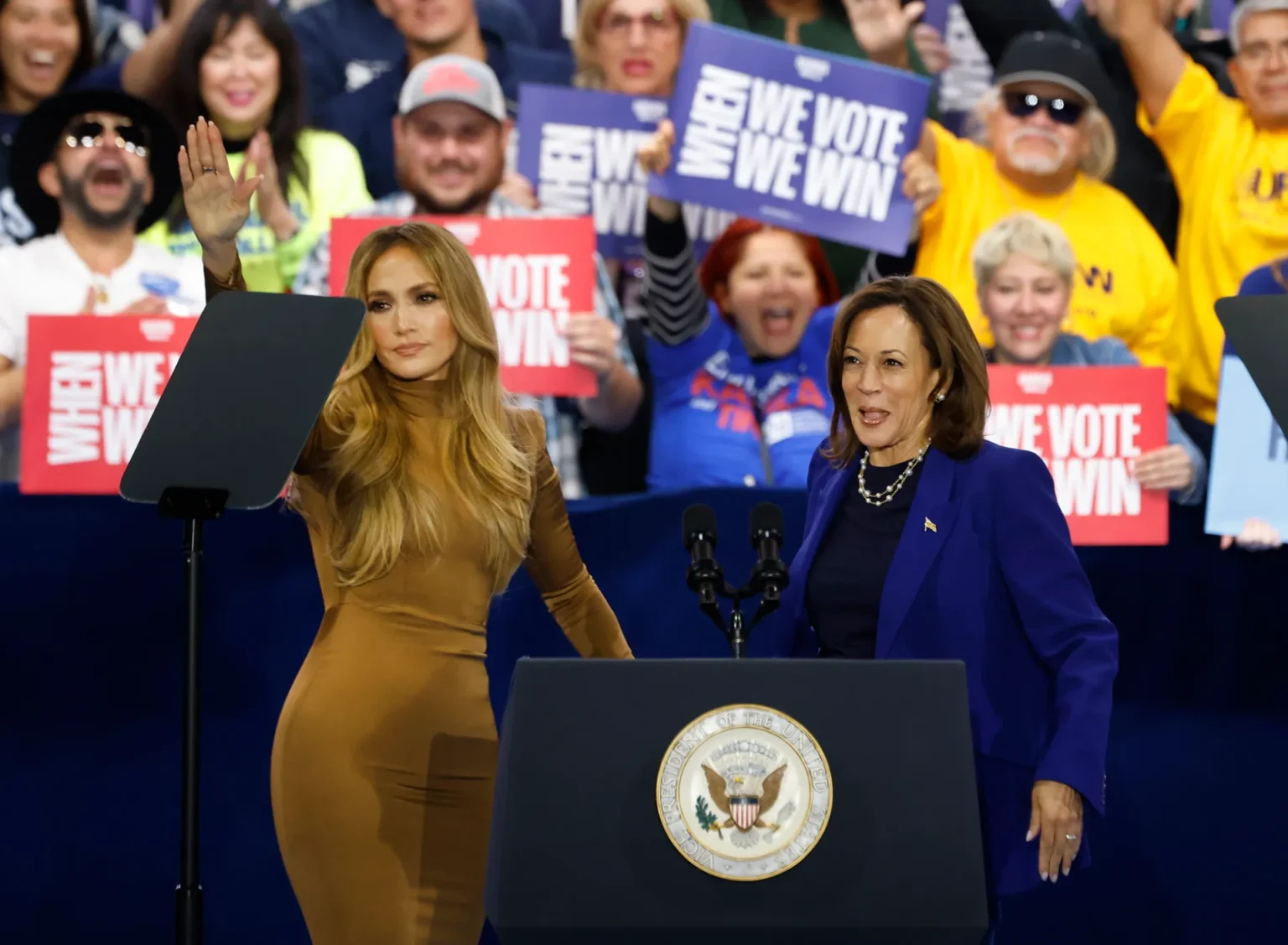 Maná y JLO impulsan la campaña de Kamala Harris y llaman al voto latino en Las Vegas Jennifer Lopez