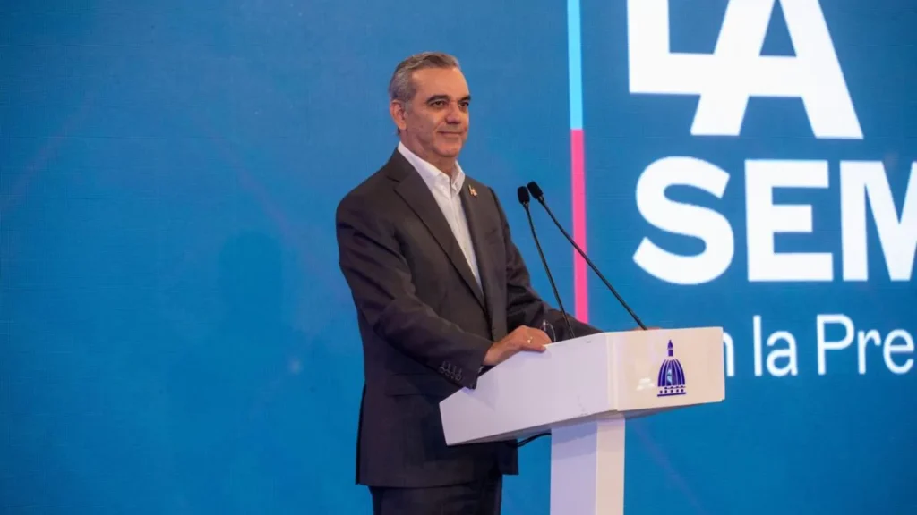 Presidente Abinader califica de «muy delicado» el negocio ilegal de las granceras en RD Presidente Luis Abinader