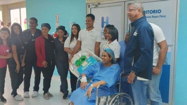 Primer bebé del 2025 nace en la Maternidad de Los Mina