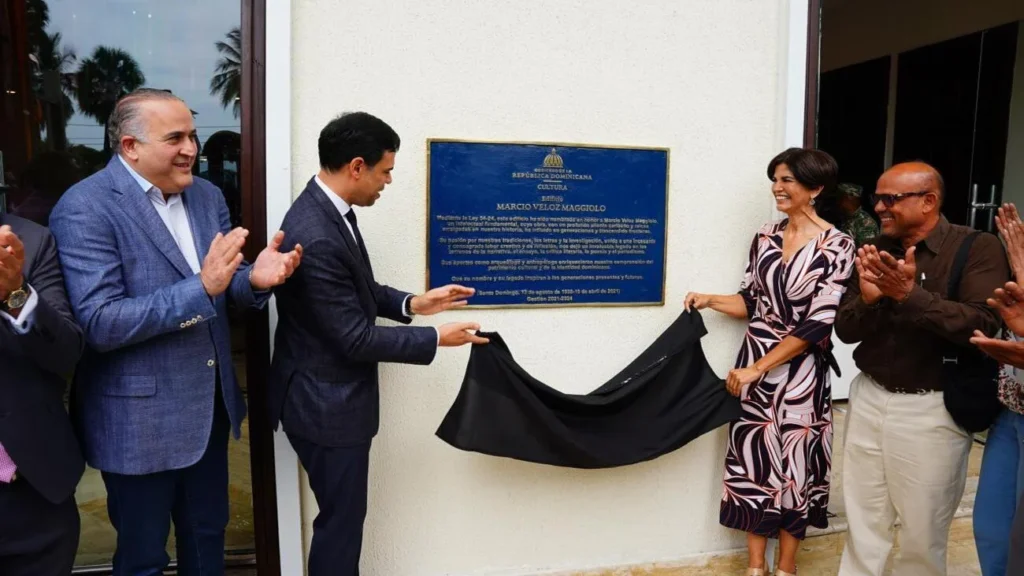 Roberto Ángel Salcedo