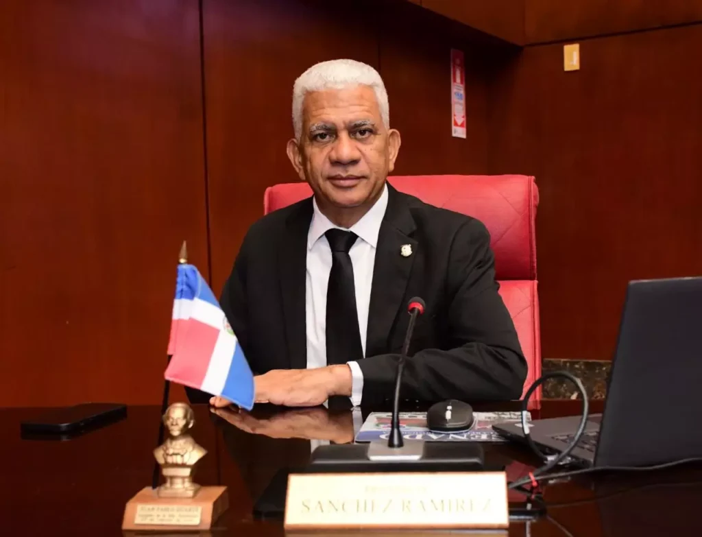 Senado Dominicano advierte riesgo económico por conflicto en Oriente Medio