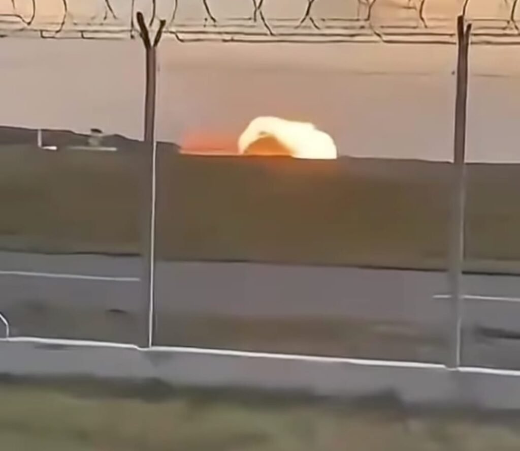 Piloto muere al estrellarse un F-16 durante un ensayo aéreo