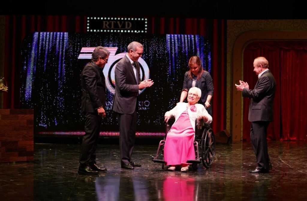 RTVD lamenta pérdida de María Cristina Camilo