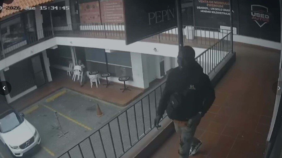Investigan muerte de mujer baleada en Plaza Castilla, en el ensanche Naco