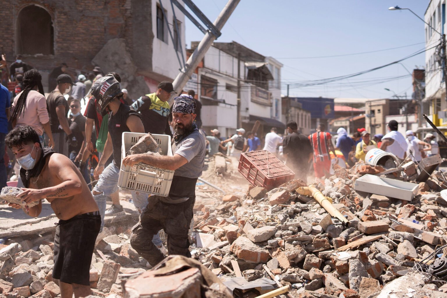 Terremoto en Colombia deja 111 muertos y 87 heridos hasta el momento