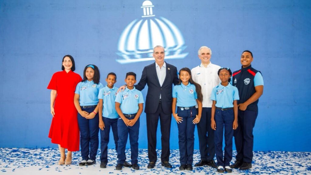 Nuevo año escolar en RD busca mejorar lectura, escritura y matemáticas